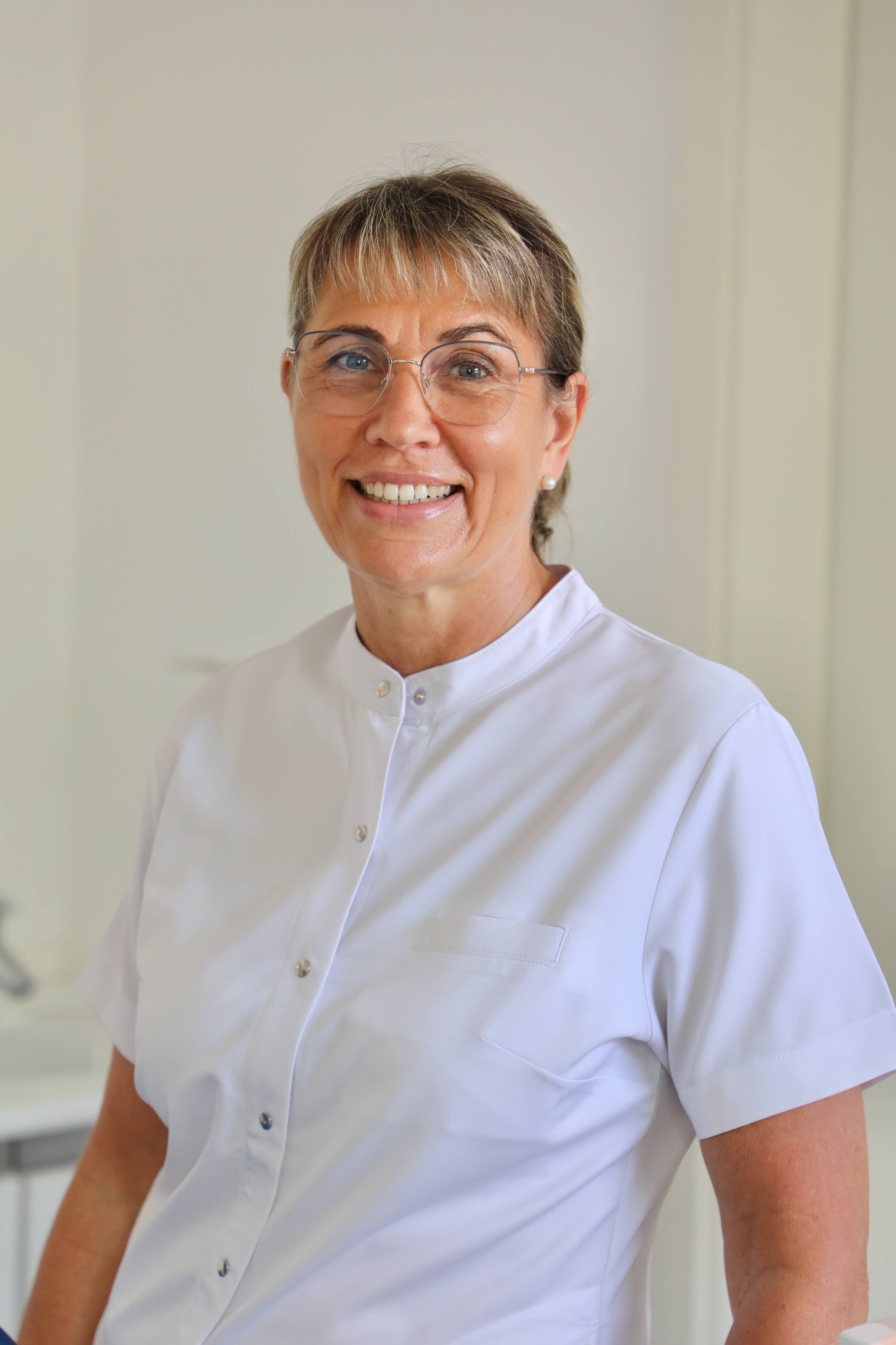 Zahnärztin Anke Beneke - Zahnarztpraxis Beneke Loitz